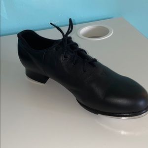tap shoes